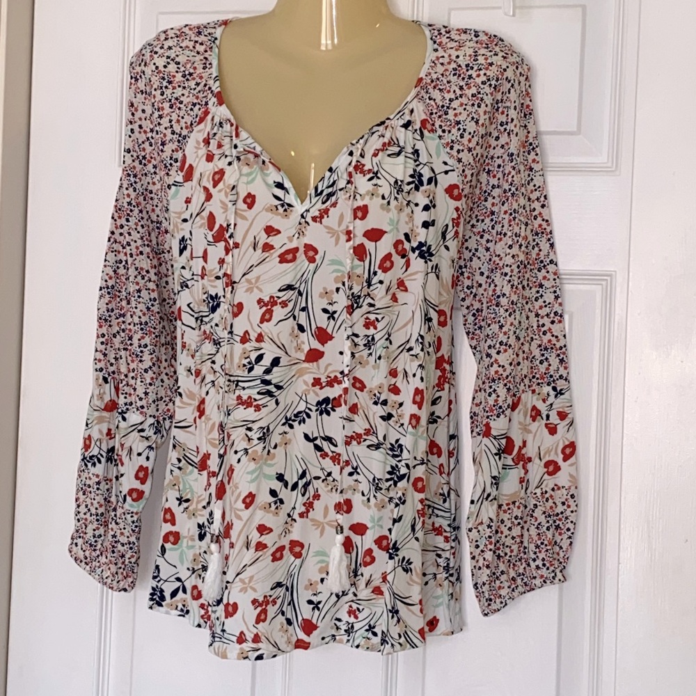 DR2 boho peasant blouse w/ tassels Sz S